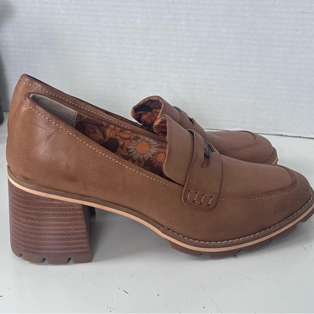 Korks Corsica Penny Loafer Women’s 10 Lugged Heel Slip On Tan New Without Box - Picture 3 of 10